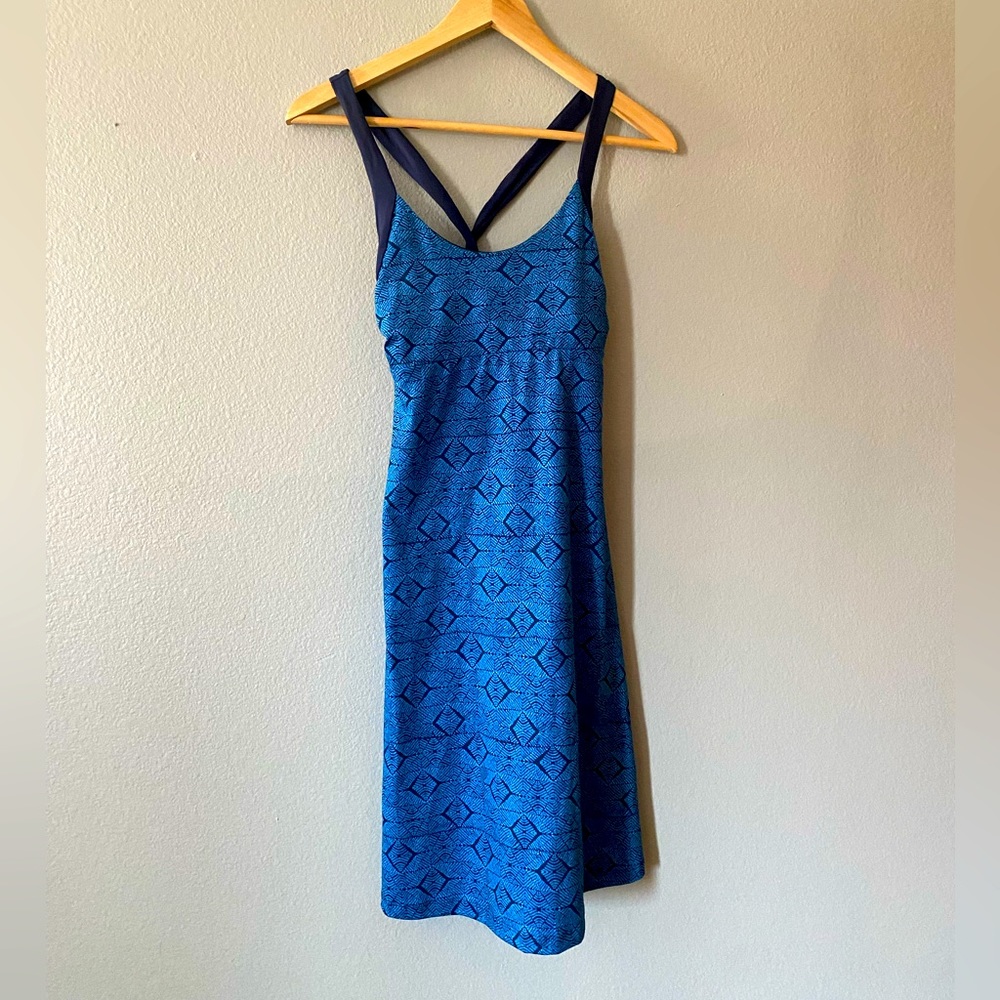 Patagonia Iliana Halter dress with built in bra | size XS | excellent condition